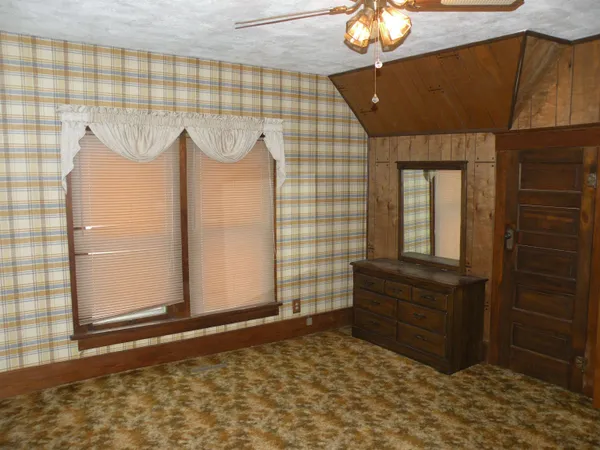 $112,500 | 303 North Hobart Avenue, Severy, KS 67137