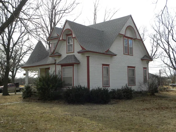 $112,500 | 303 North Hobart Avenue, Severy, KS 67137