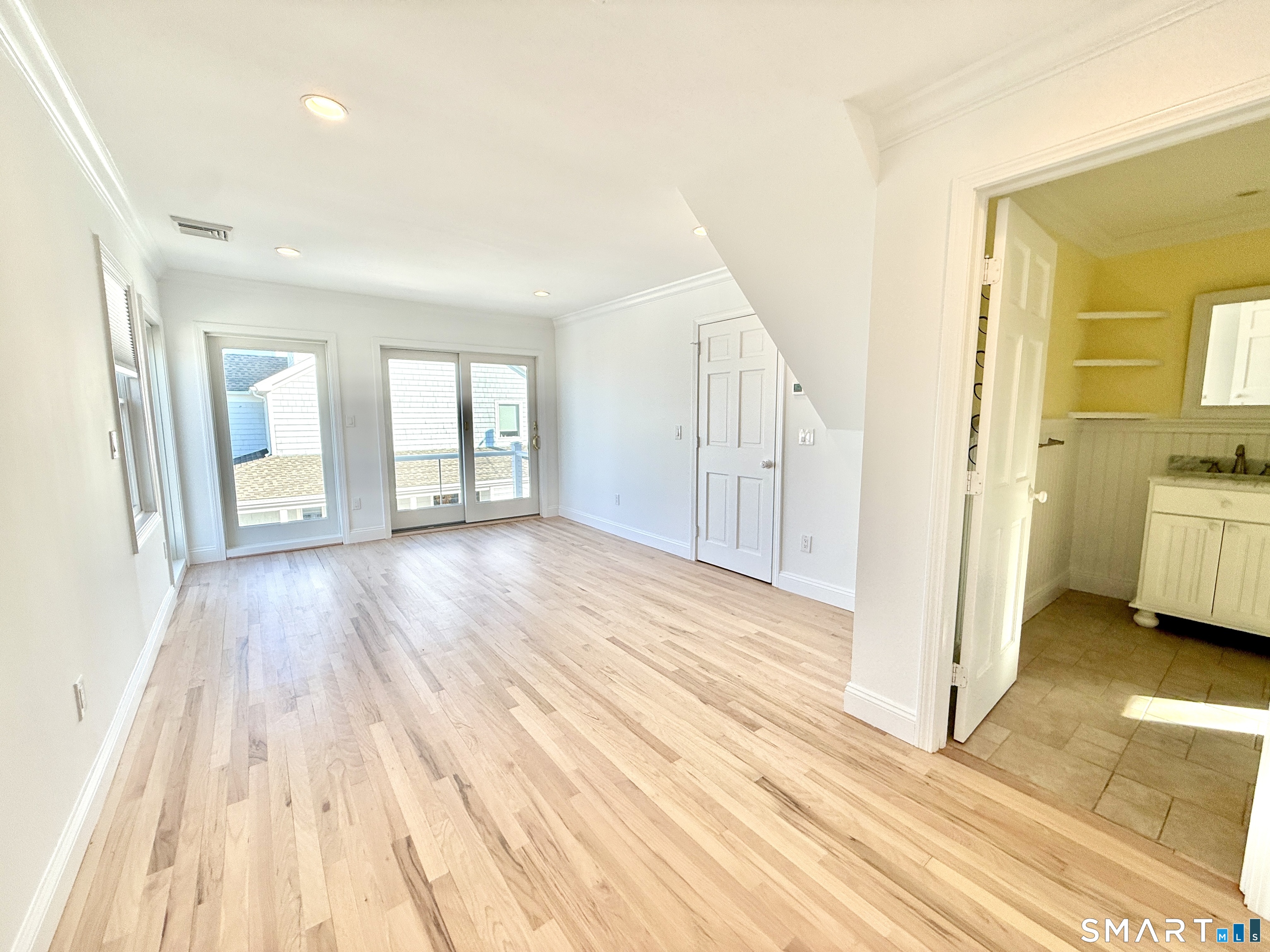 691 Fairfield Beach Road, Unit 691 Fairfield, CT 06824 - Photo 17 of 37