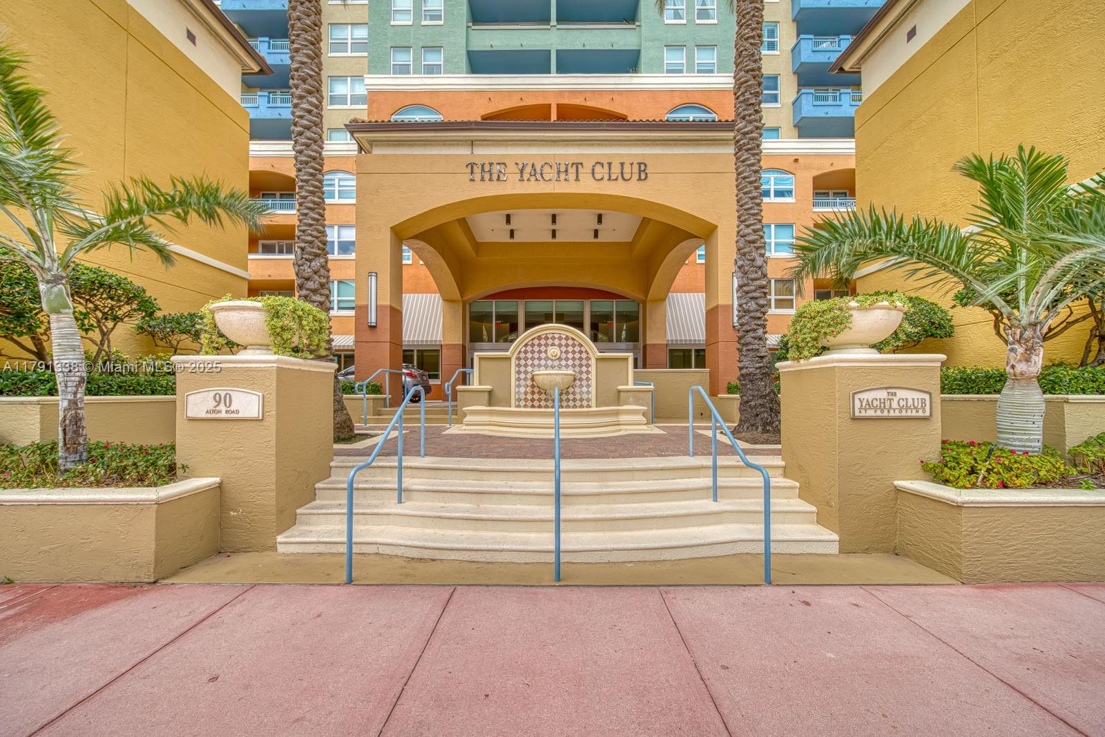 90 Alton Road, Unit TH2 Miami Beach, FL 33139 - Photo 30 of 32 a view of a building with outdoor space