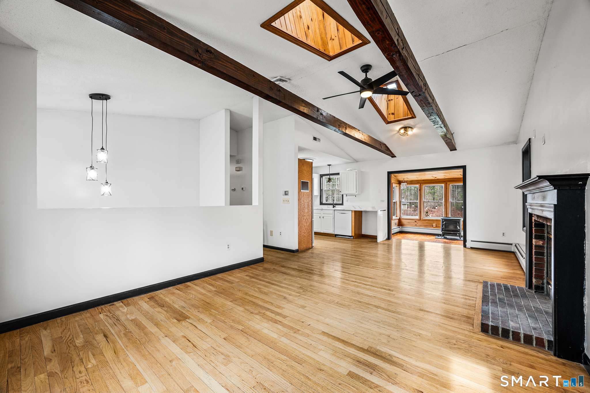 75 Elmwood Hill Road Thompson, CT 06277 - Photo 5 of 27