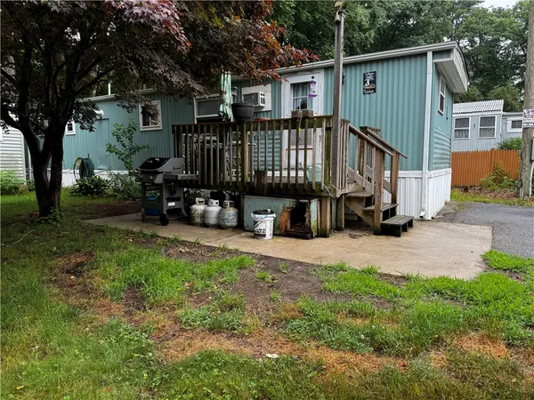 $99,000 | 23 Woodridge Road, Burrillville, RI 02839