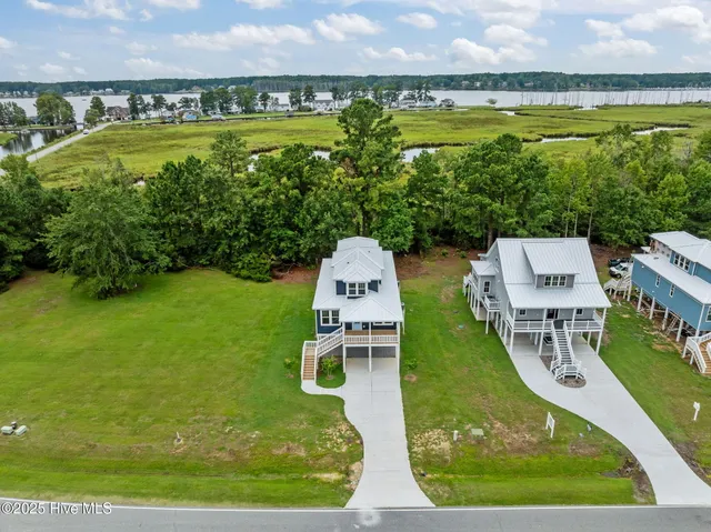 $524,700 | 3230 Whichards Beach Road, Chocowinity, NC 27817