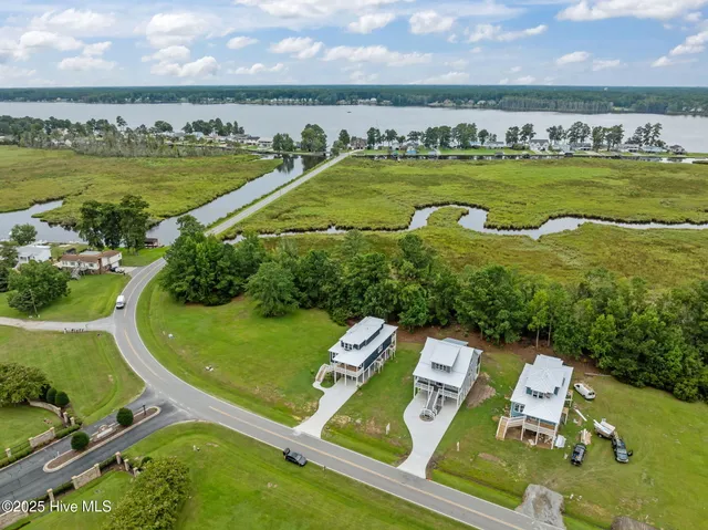 $524,700 | 3230 Whichards Beach Road, Chocowinity, NC 27817