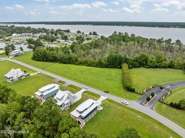 $524,700 | 3230 Whichards Beach Road, Chocowinity, NC 27817