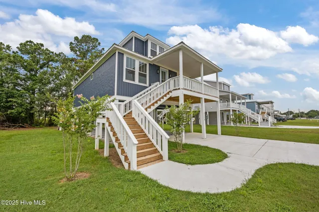 $519,453 | 3230 Whichards Beach Road, Chocowinity, NC 27817