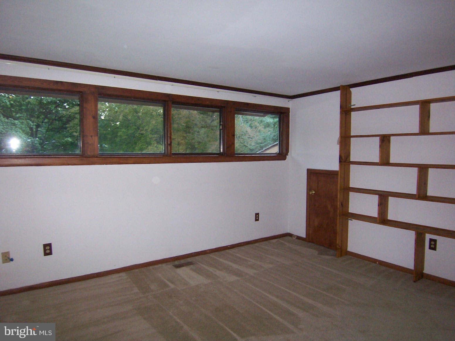 2042 Lakewinds Drive Reston, VA 20191 - Photo 14 of 21 Interior (General)