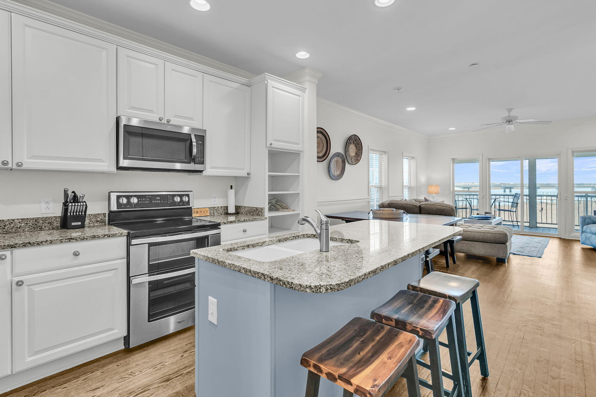 118 West 2nd Street Folly Beach, SC 29439 - Photo 4 of 33 4