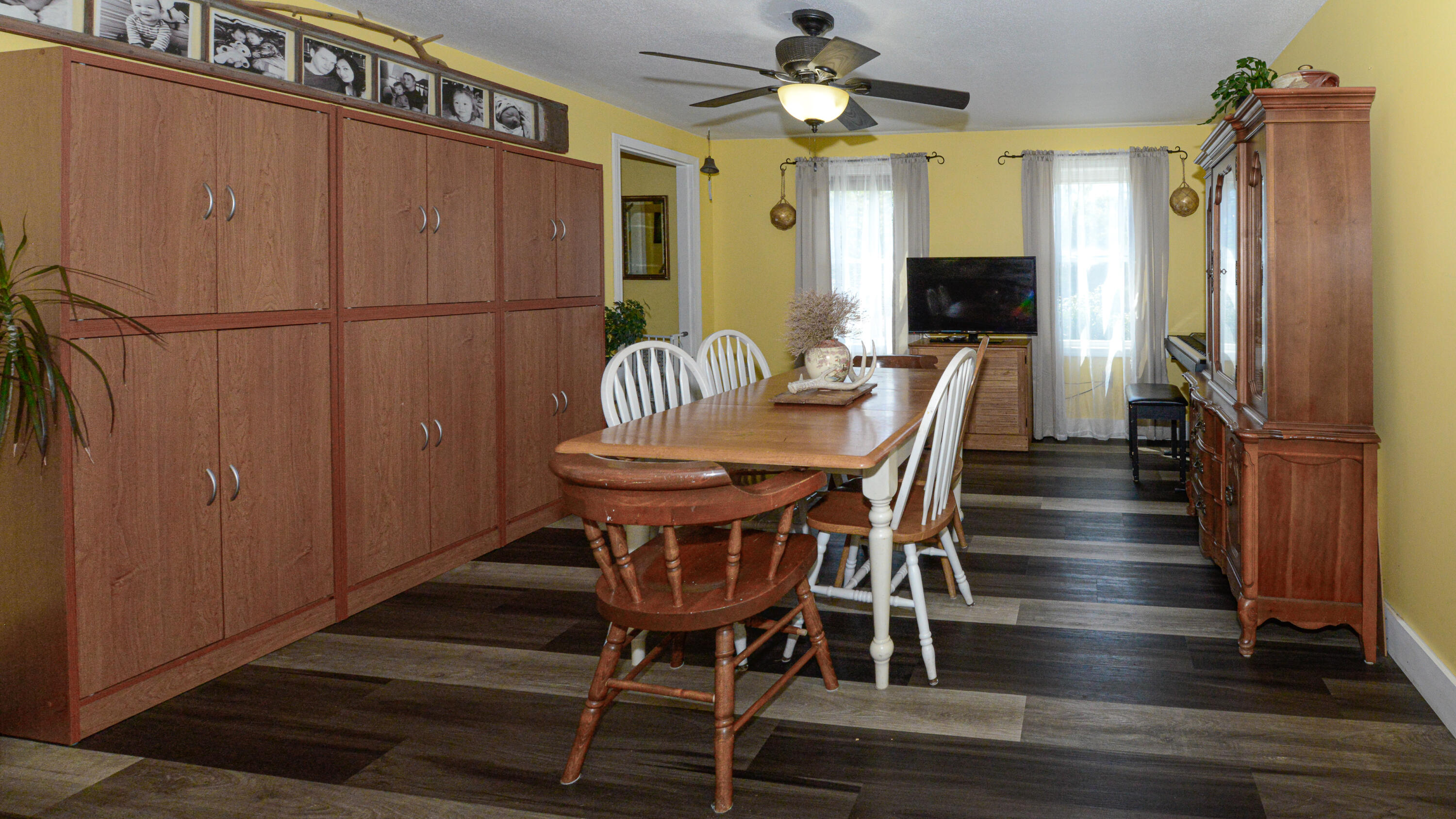 69 Skeetfield Road Oxford, ME 04270 - Photo 22 of 61 Dining Room