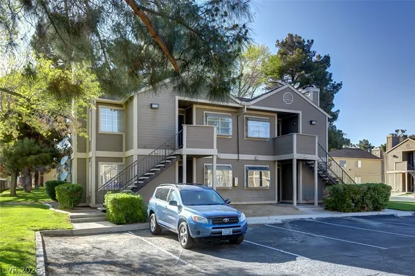 $950 | 2777 Aarondavid Drive, Unit C, Las Vegas, NV 89121