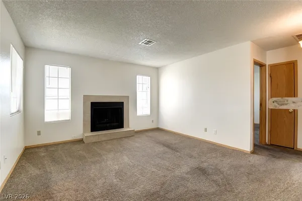 $950 | 2777 Aarondavid Drive, Unit C, Las Vegas, NV 89121
