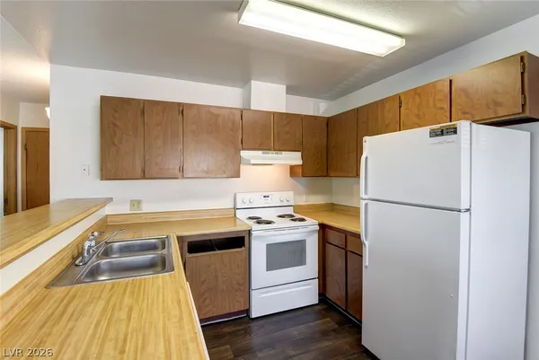 $950 | 2777 Aarondavid Drive, Unit C, Las Vegas, NV 89121