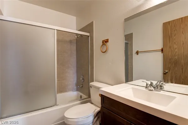 $950 | 2777 Aarondavid Drive, Unit C, Las Vegas, NV 89121