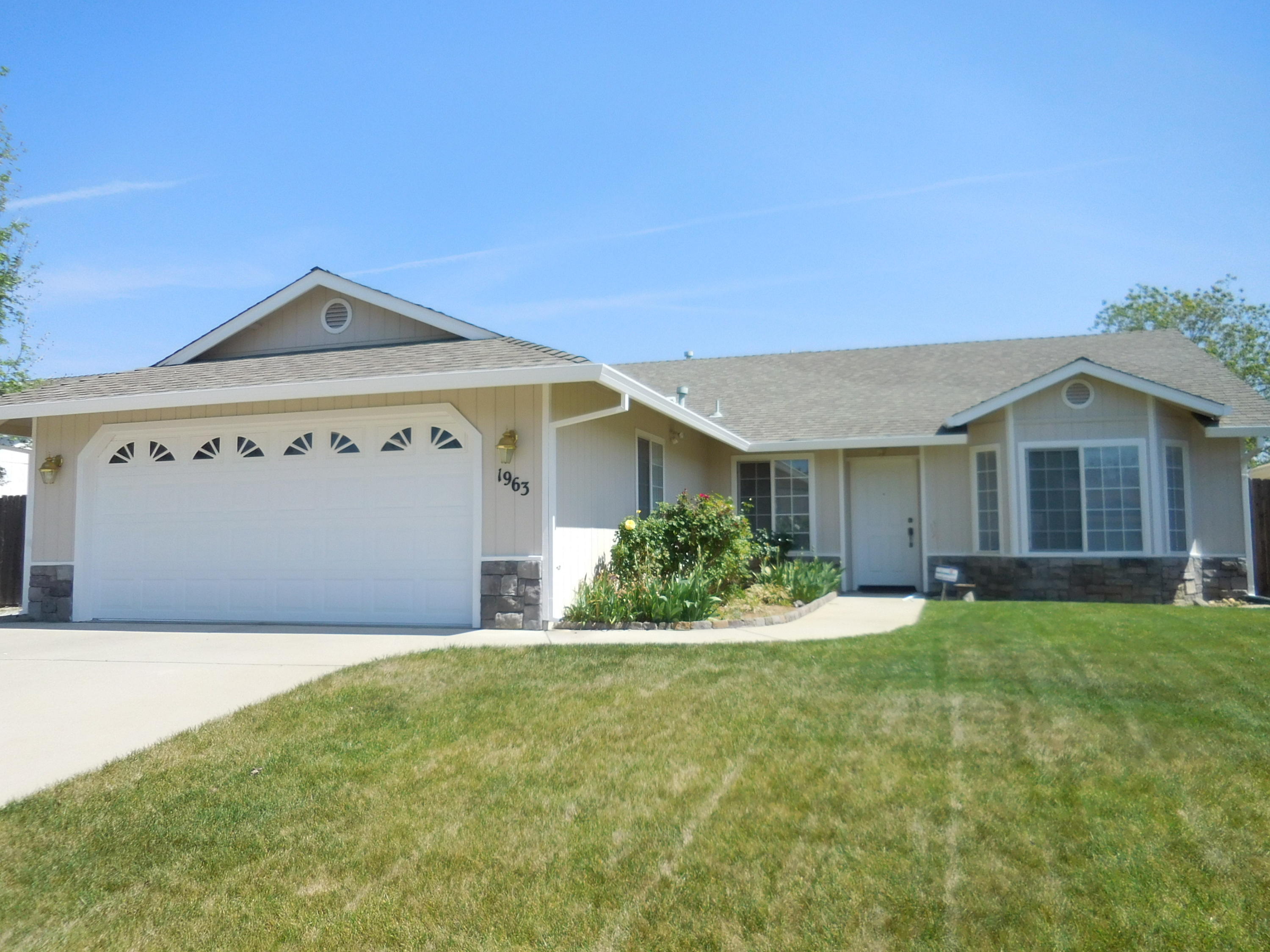 In1963 Airstrip Road Redding, CA 96003 - Photo 1 of 24 Front View