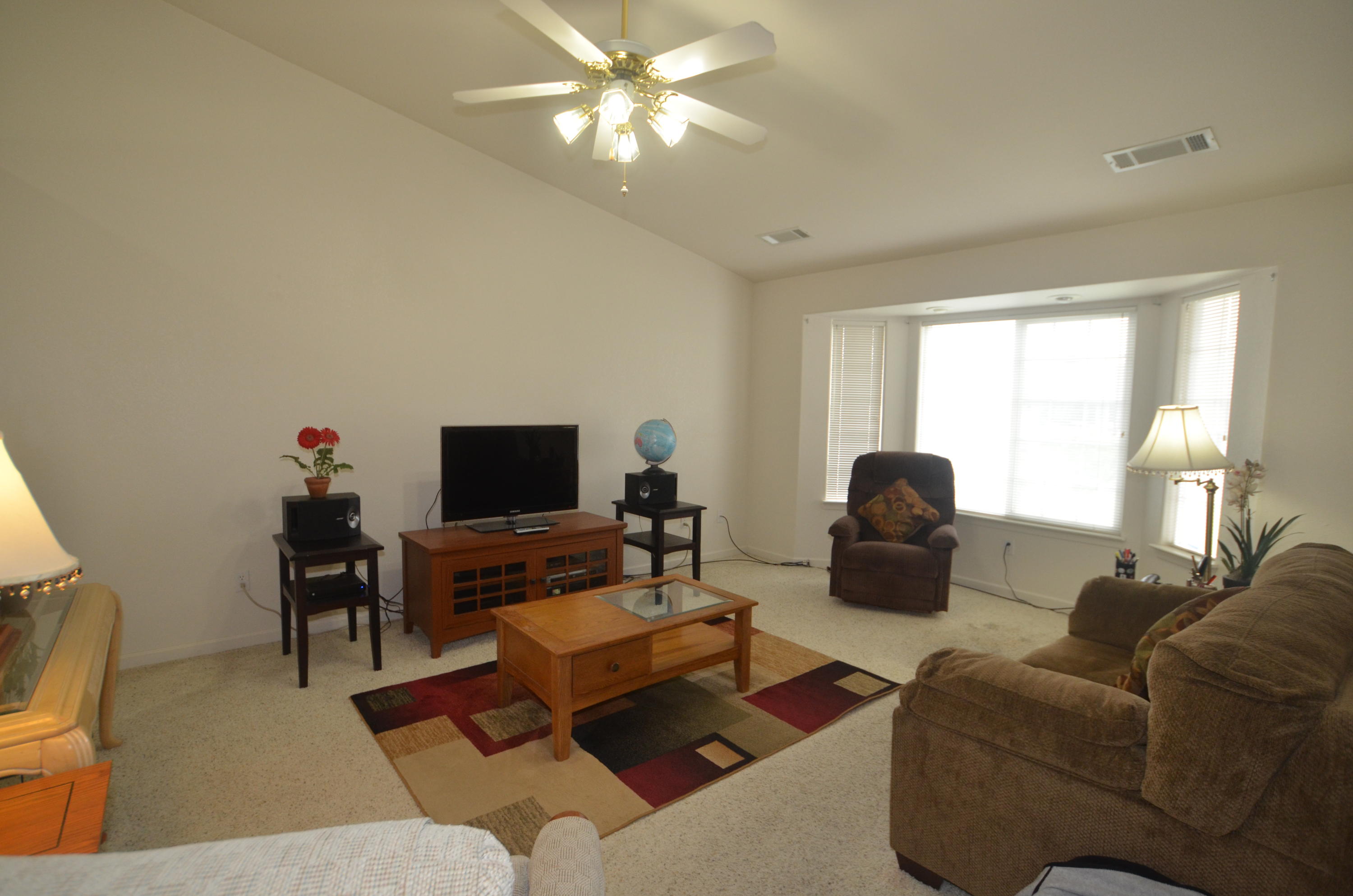 In1963 Airstrip Road Redding, CA 96003 - Photo 2 of 24 Living Room
