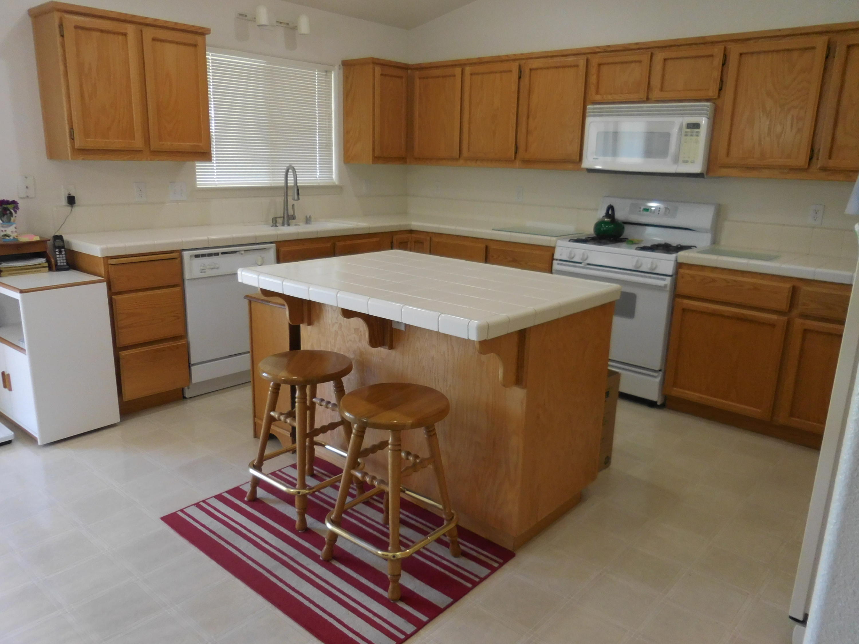 In1963 Airstrip Road Redding, CA 96003 - Photo 4 of 24 Kitchen