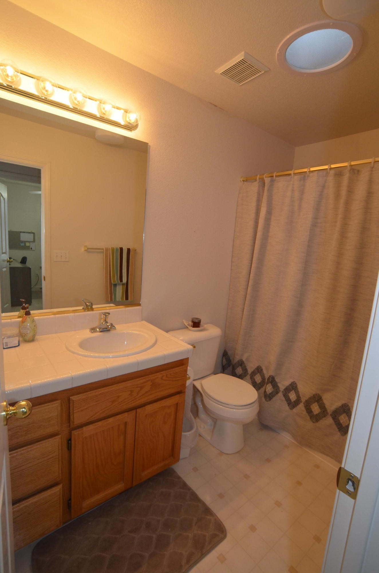 In1963 Airstrip Road Redding, CA 96003 - Photo 9 of 24 Guest Bath