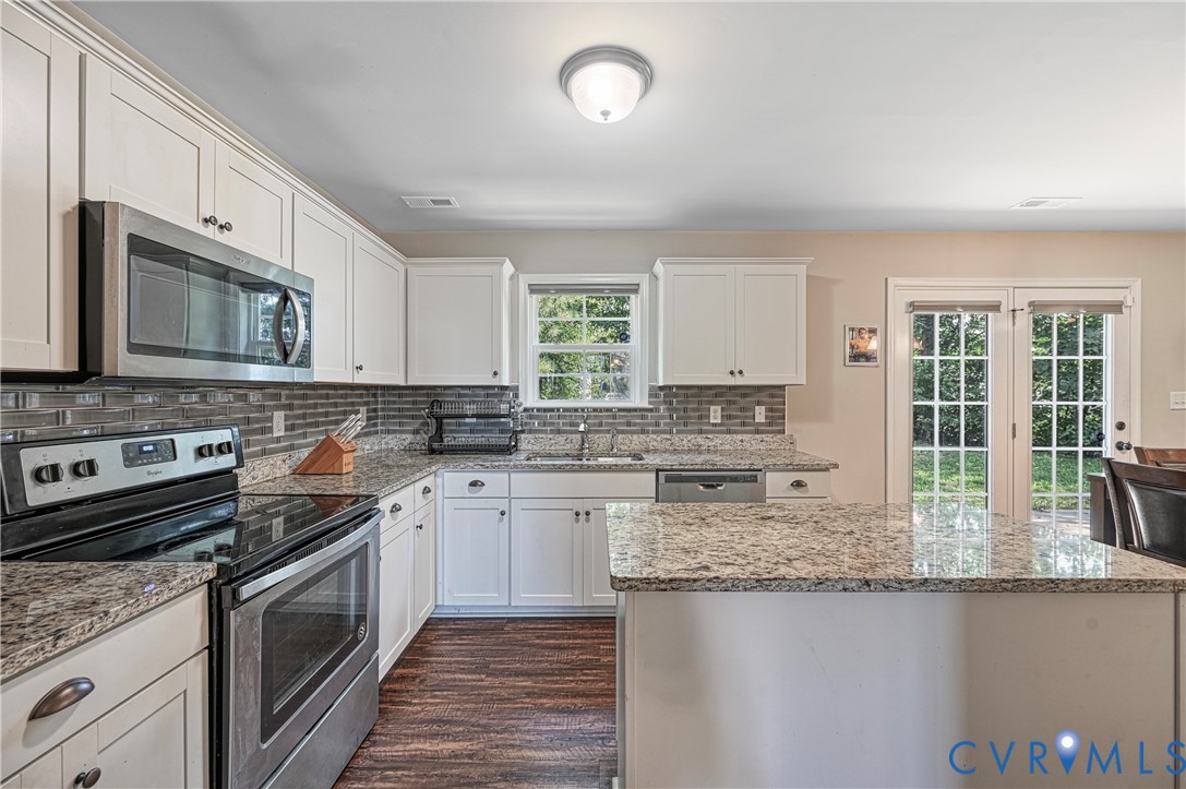 219 Cardinal Road Louisa, VA 23093 - Photo 8 of 35 Gallery Image 8