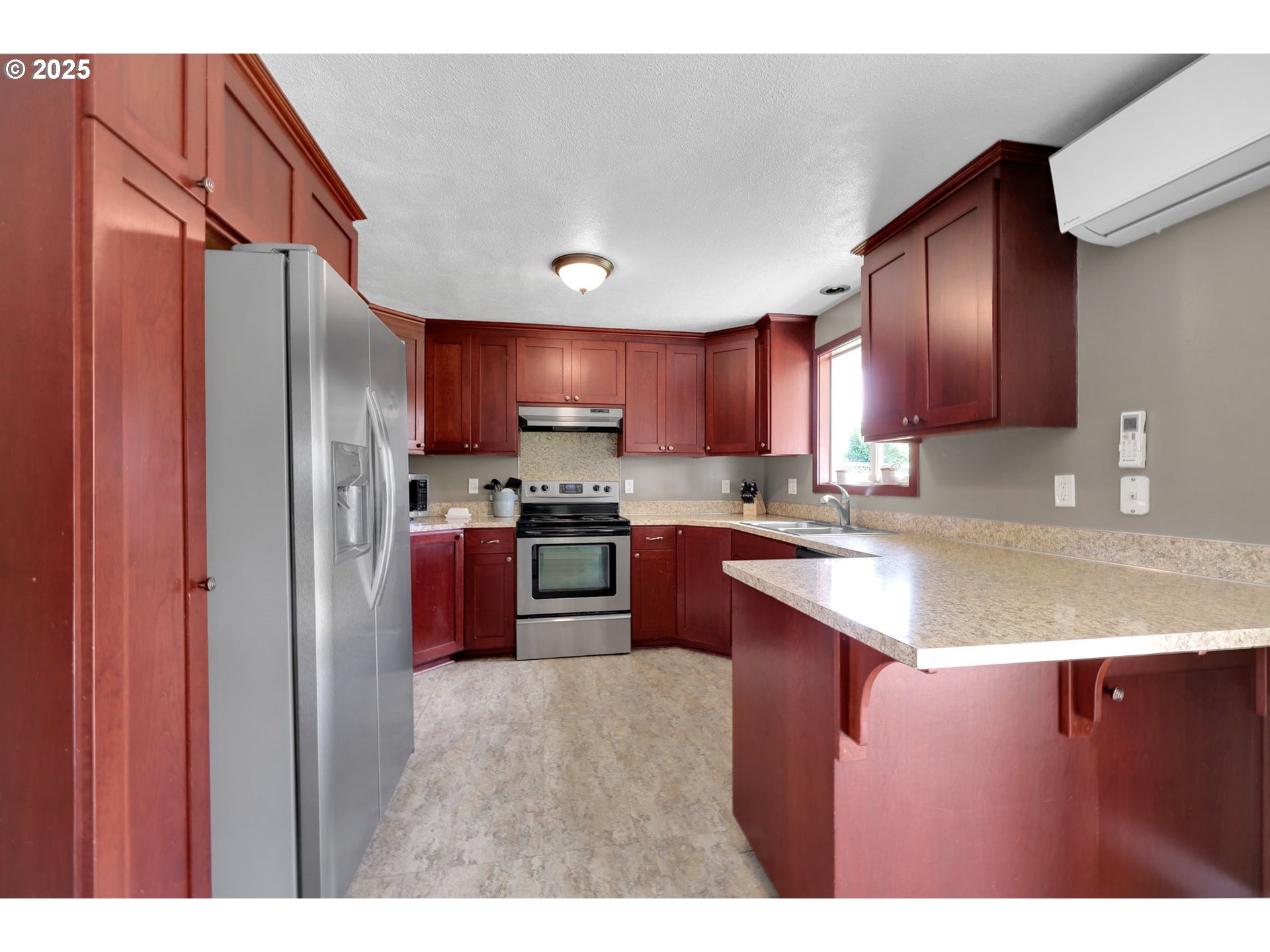 3672 Mahlon Avenue Eugene, OR 97401 - Photo 12 of 35