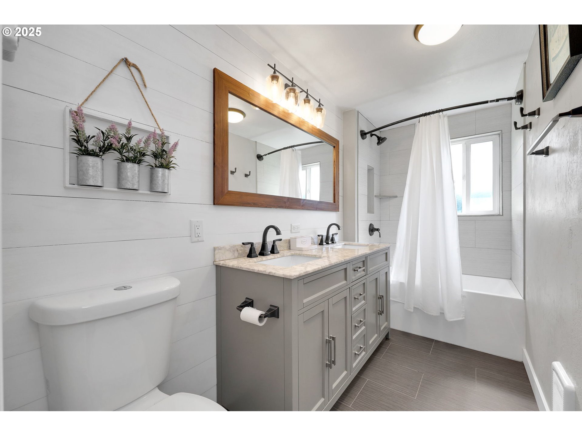 3672 Mahlon Avenue Eugene, OR 97401 - Photo 19 of 35