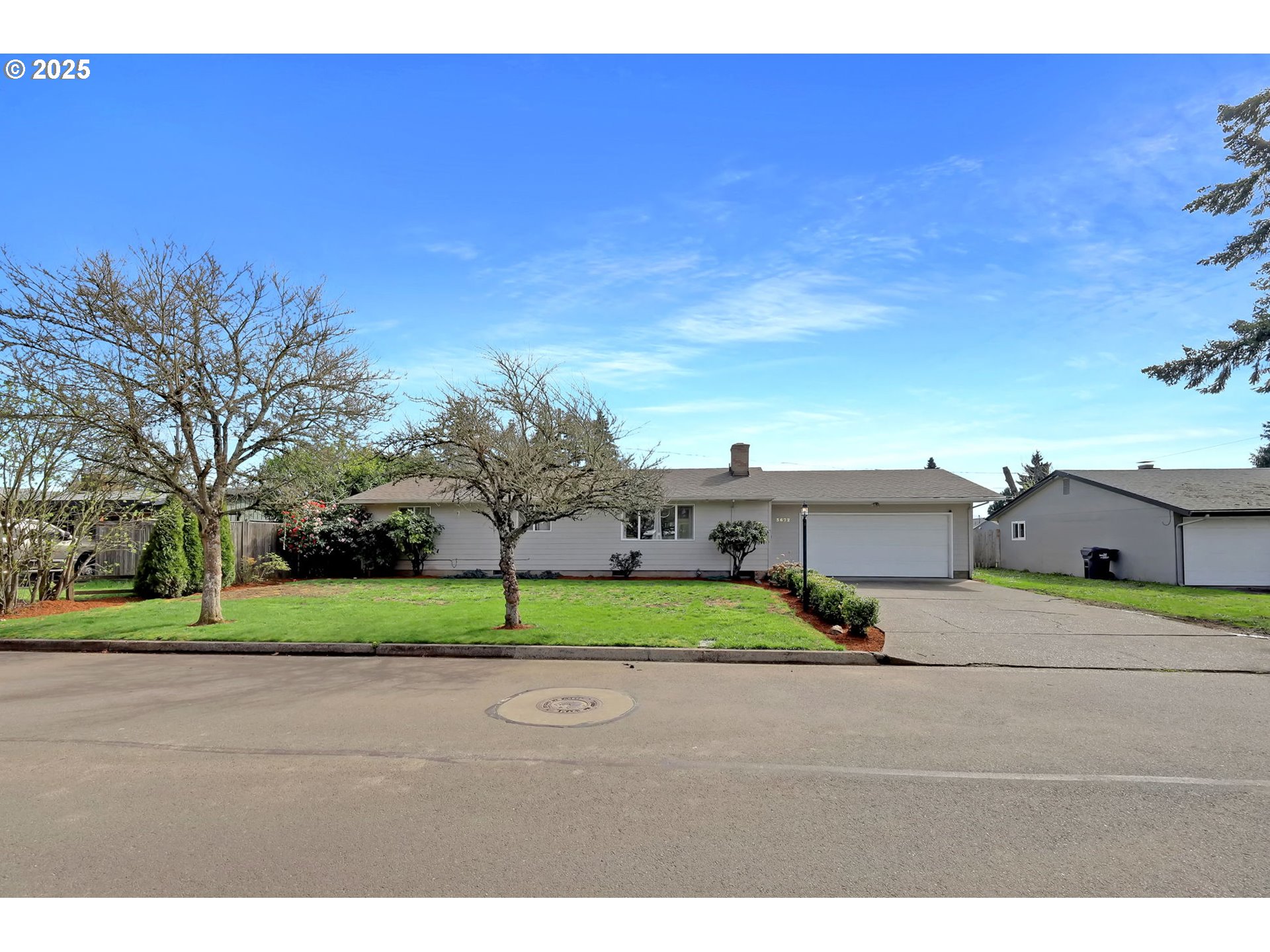 3672 Mahlon Avenue Eugene, OR 97401 - Photo 2 of 35