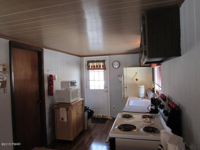 147 Roundhill Road Dingmans Ferry, PA 18328 - Photo 16 of 18