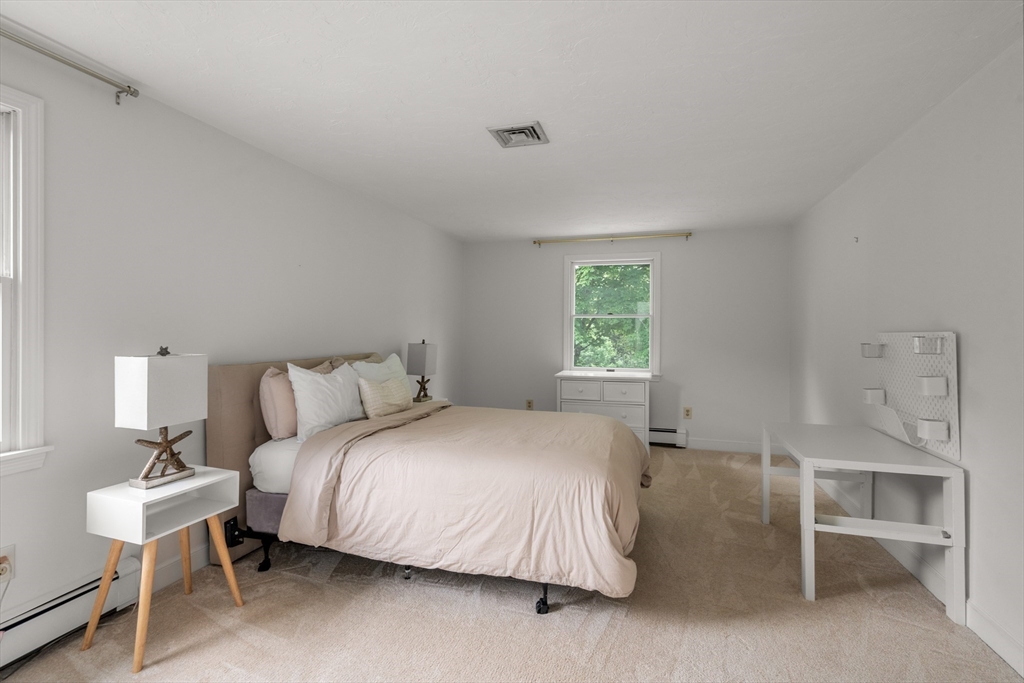 322 Concord Road Wayland, MA 01778 - Photo 21 of 35