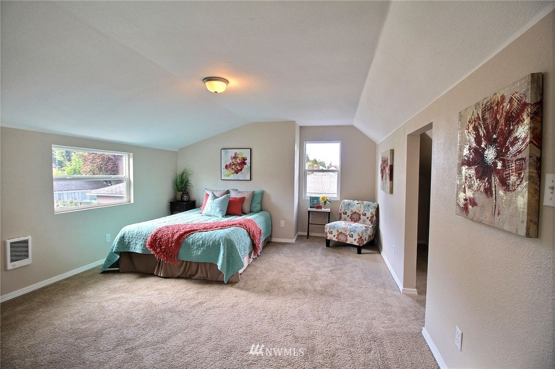 9642 Meadow Road Southwest Lakewood, WA 98499 - Photo 5 of 14 Gallery Image 5
