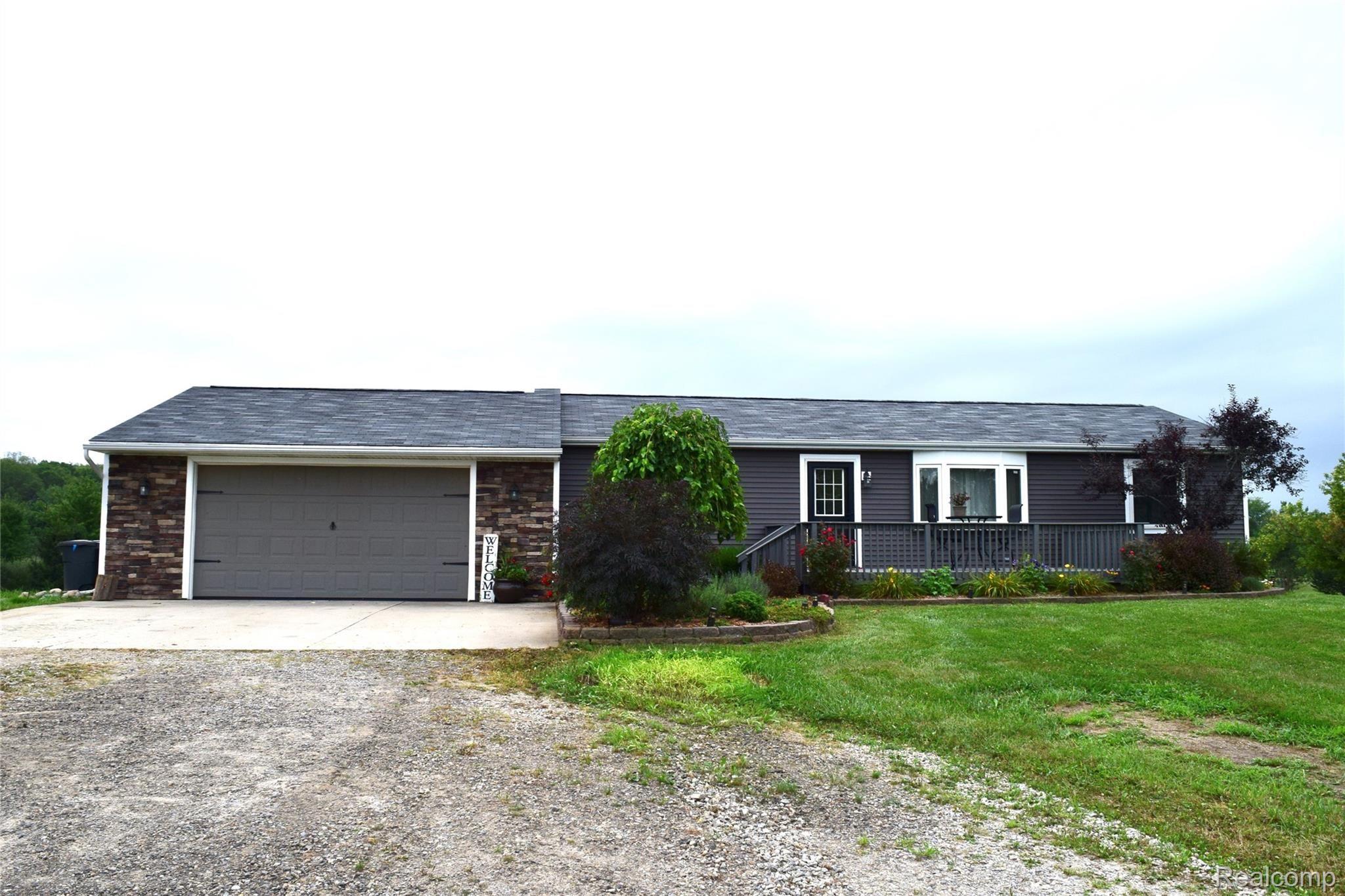 13969 Imlay City Road Capac, MI 48014 - Photo 2 of 51 DE0DE98F-7D46-400B-A14B-55518D8E312E_1_201_a.jpeg
