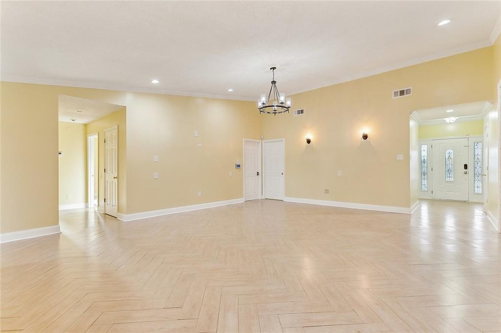 8000 Morrison Road New Orleans, LA 70126 - Photo 3 of 20