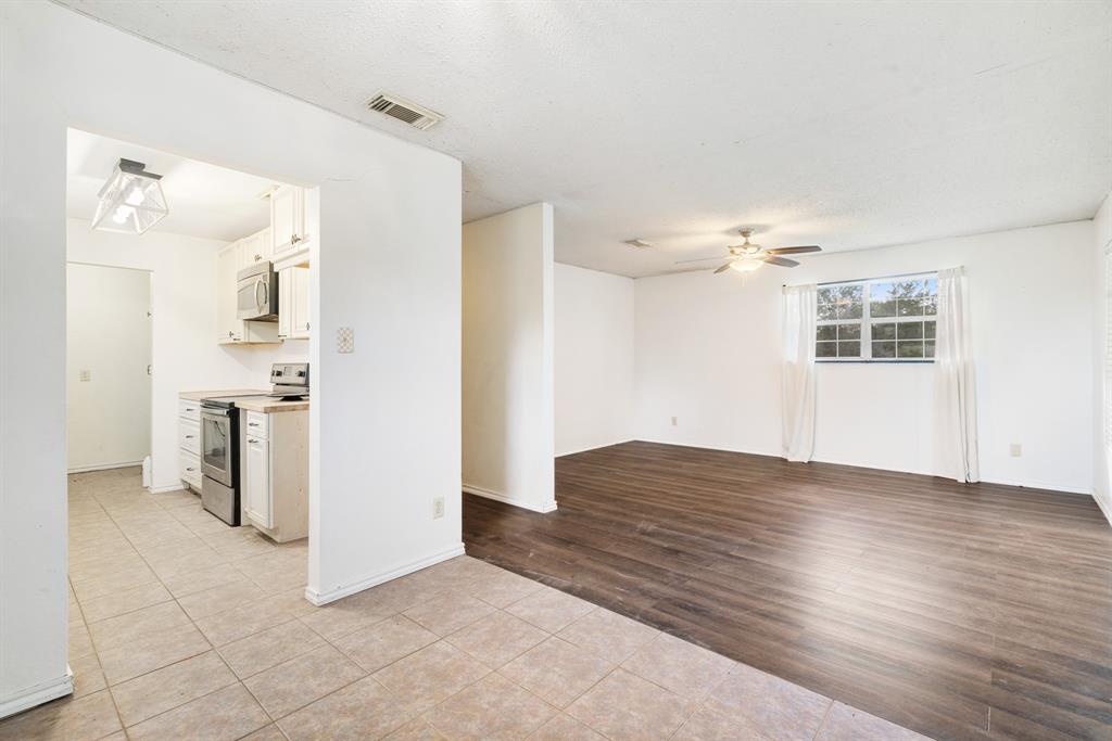 1982 County Road 1415 Bonham, TX 75418 - Photo 4 of 24