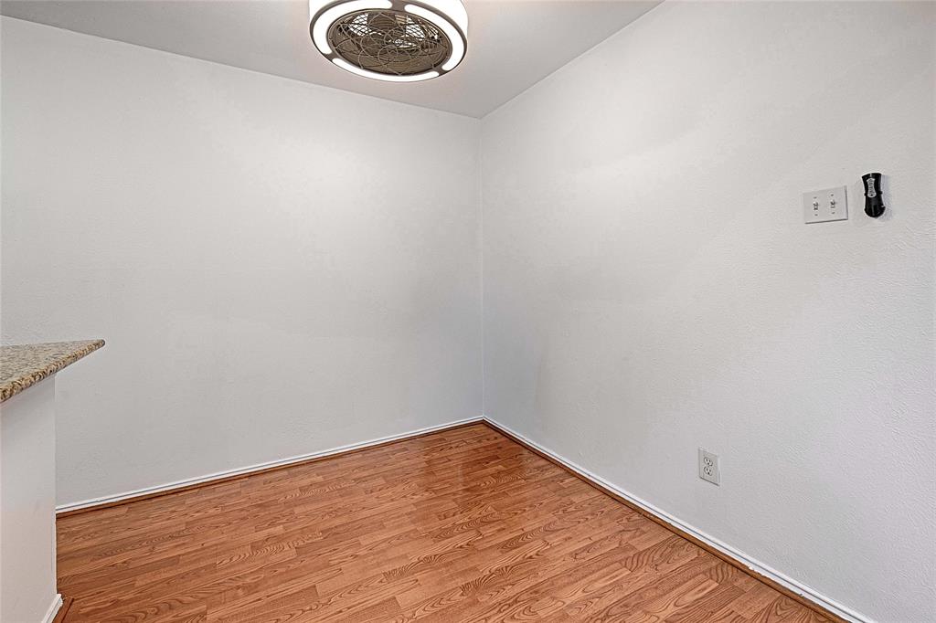 5808 Sandhurst Lane, Unit B Dallas, TX 75206 - Photo 13 of 23