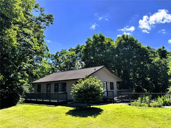 $390,000 | 10221 Highway 105, Banner Elk, NC 28604