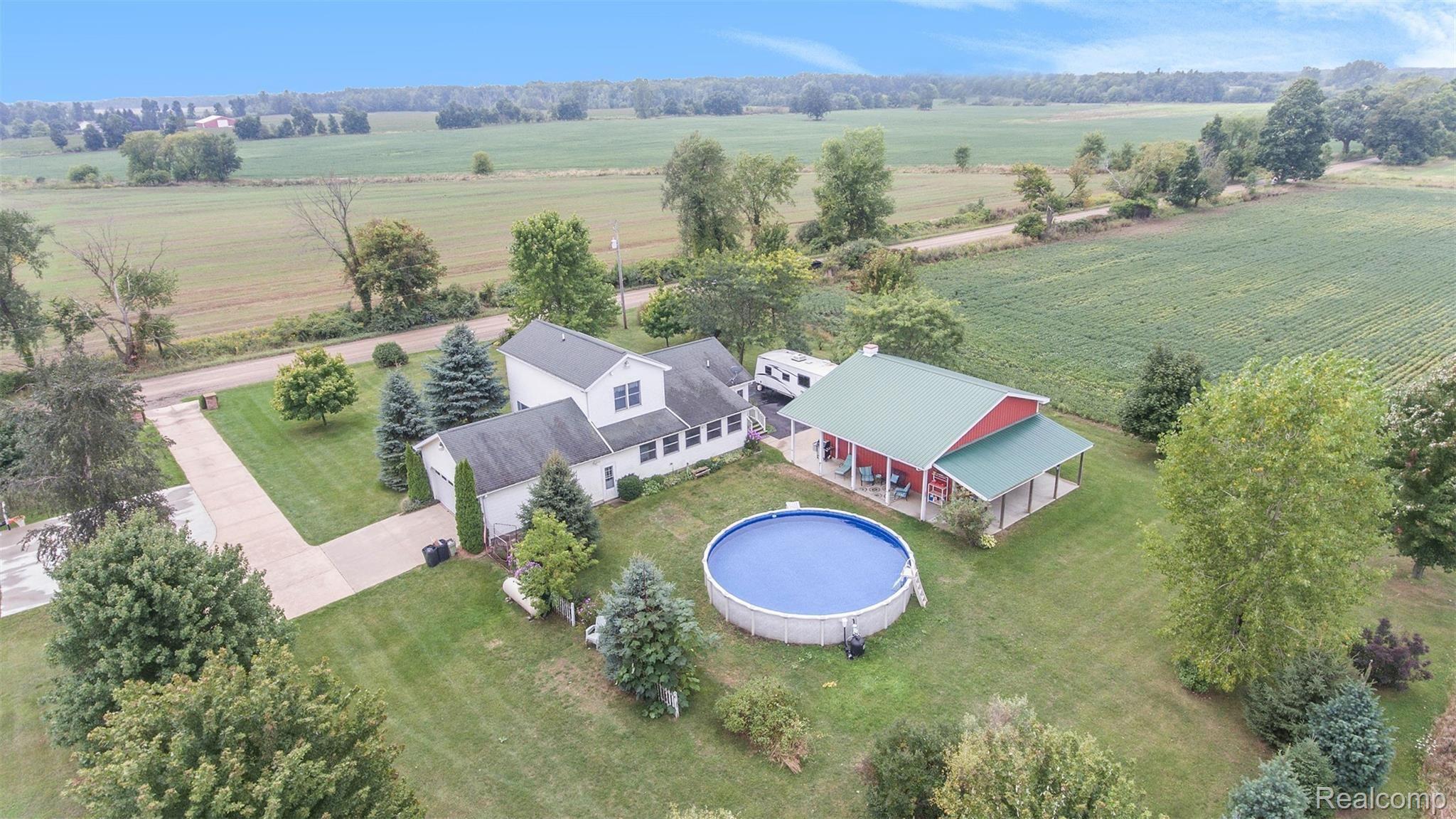 7985 East Prior Road Durand, MI 48429 - Photo 5 of 40 Photo-Sep-13,-1-55-33-PM.jpg