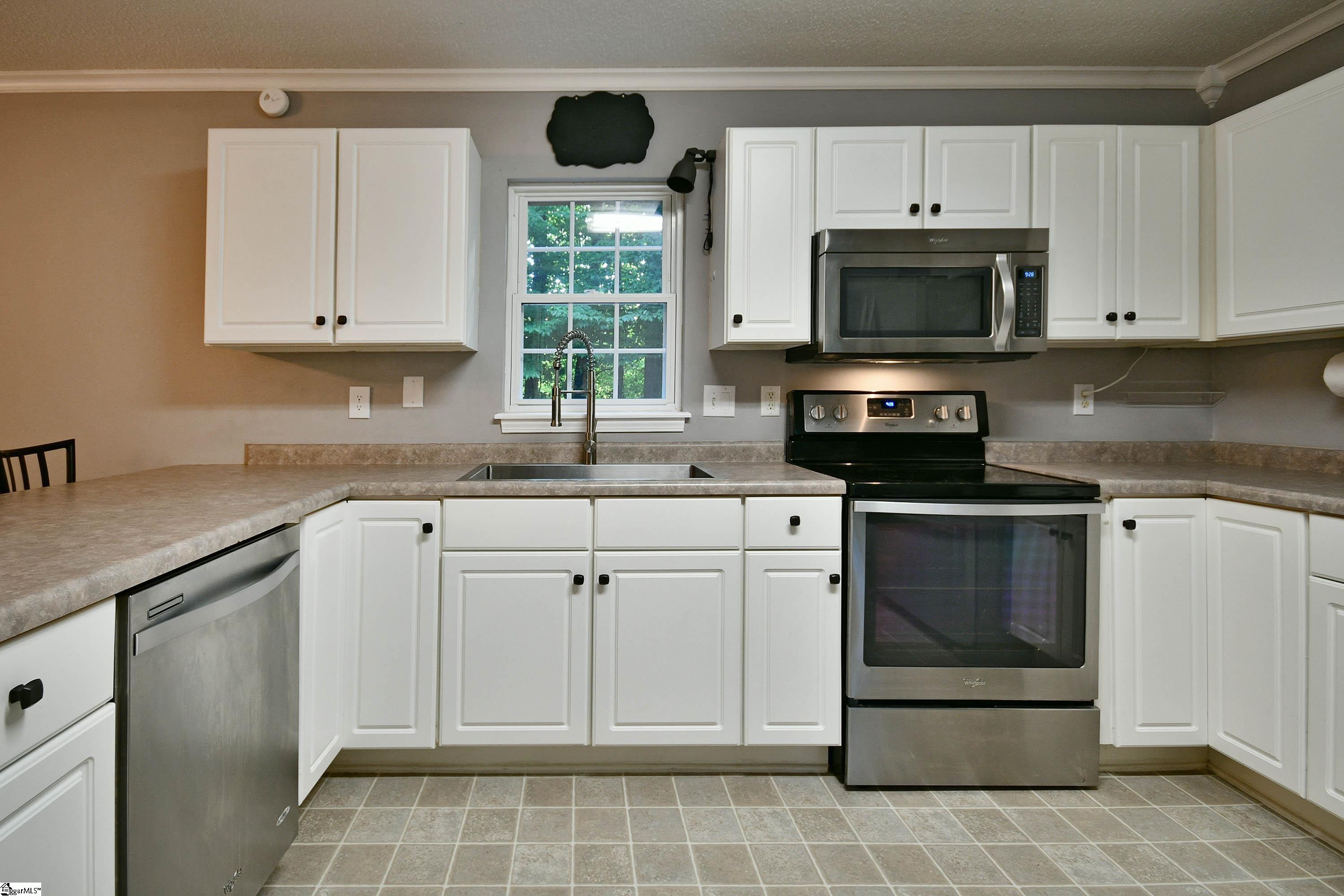 2518 Farrs Bridge Road Easley, SC 29640 - Photo 15 of 36