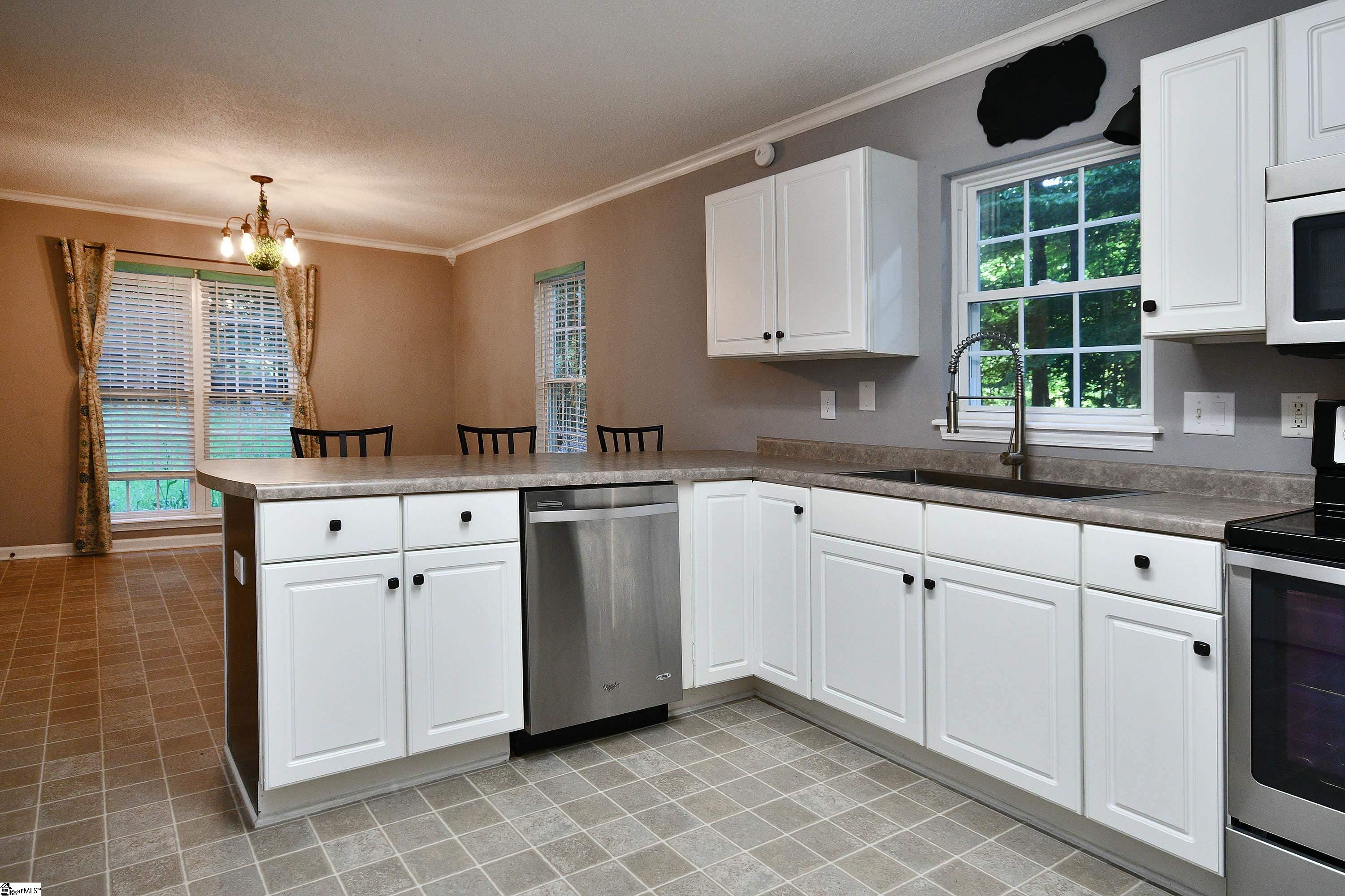 2518 Farrs Bridge Road Easley, SC 29640 - Photo 16 of 36