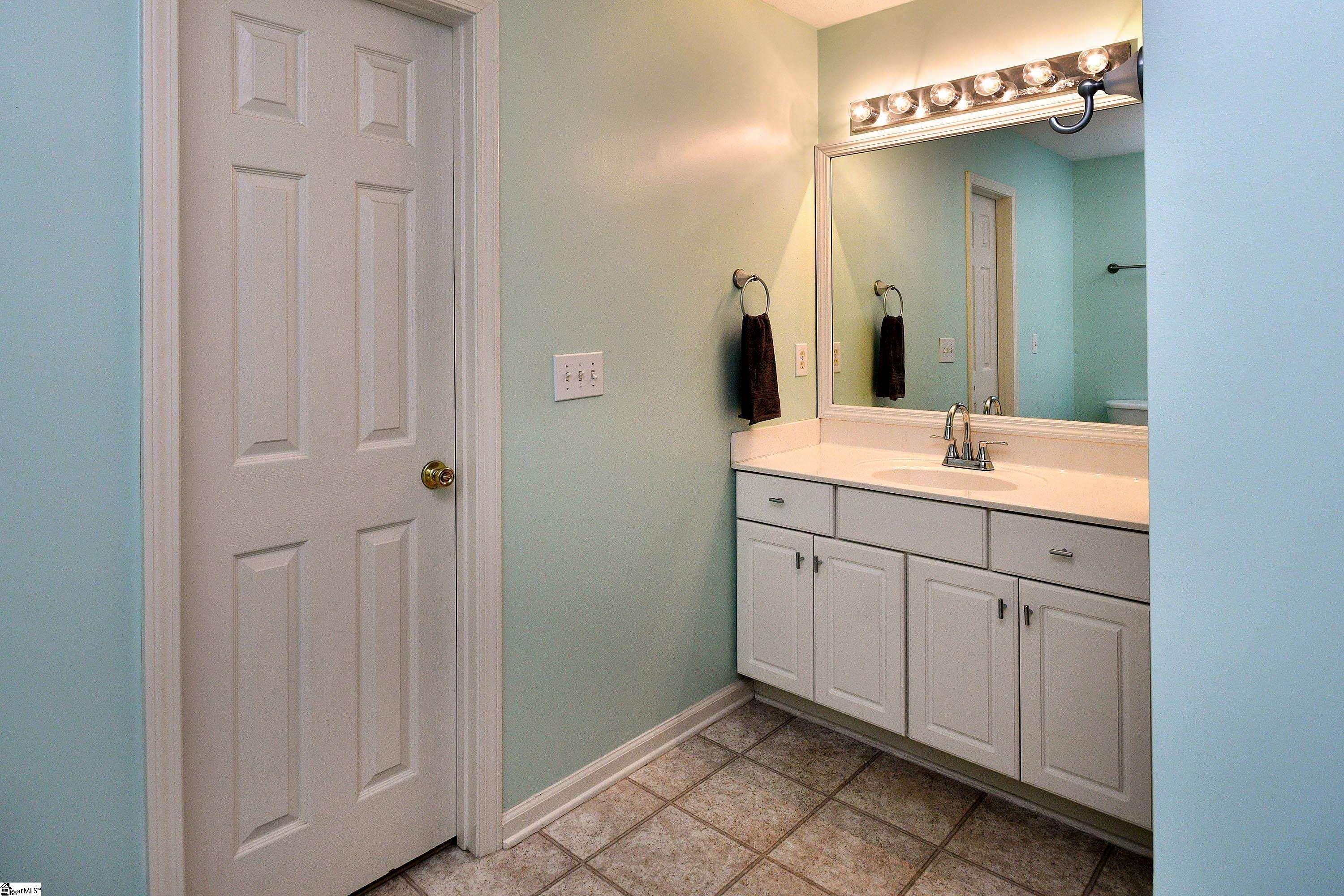 2518 Farrs Bridge Road Easley, SC 29640 - Photo 22 of 36