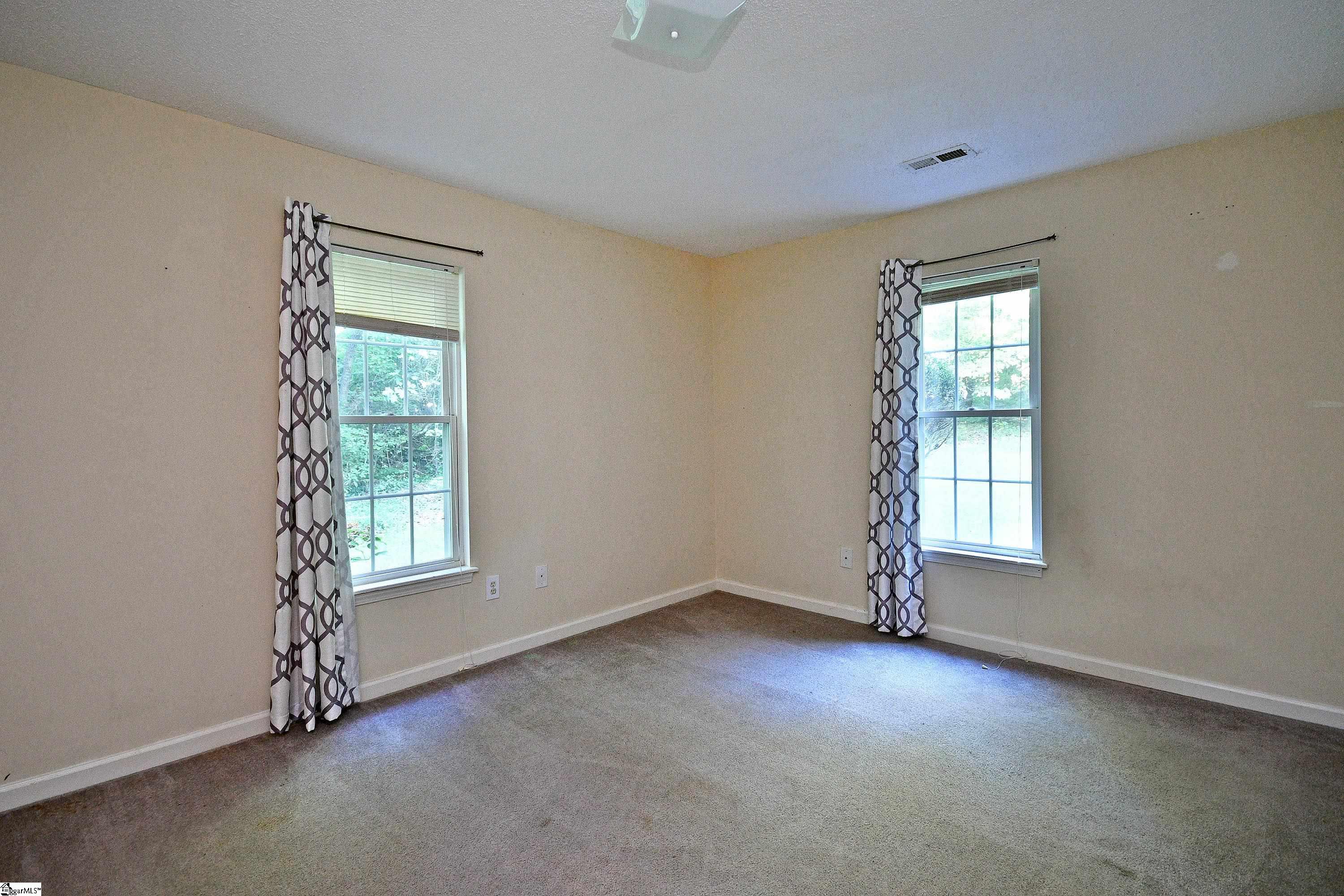 2518 Farrs Bridge Road Easley, SC 29640 - Photo 9 of 36