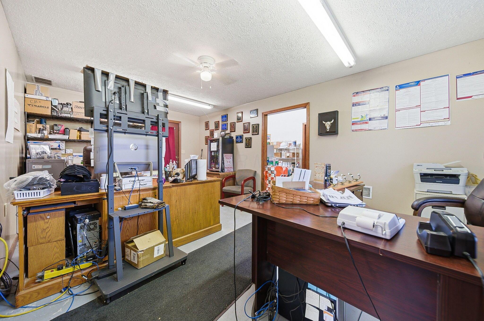 1040 Straight Creek Road Waverly, OH 45690 - Photo 54 of 113 Office 2