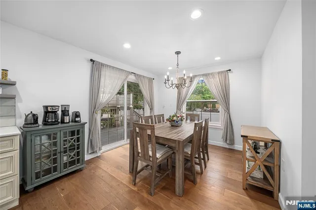 $1,299,000 | 322 East Midland Avenue, Paramus, NJ 07652