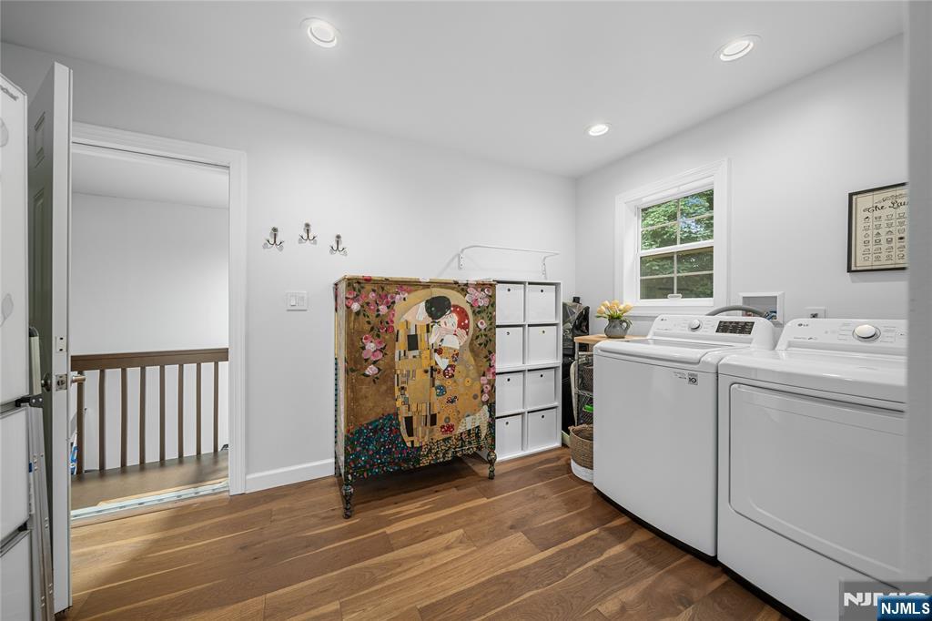 322 East Midland Avenue Paramus, NJ 07652 - Photo 15 of 37