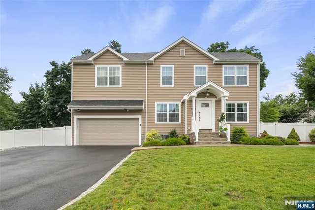 $1,299,000 | 322 East Midland Avenue, Paramus, NJ 07652