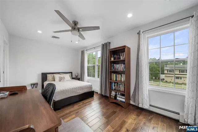 $1,299,000 | 322 East Midland Avenue, Paramus, NJ 07652