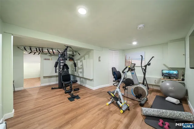 $1,299,000 | 322 East Midland Avenue, Paramus, NJ 07652