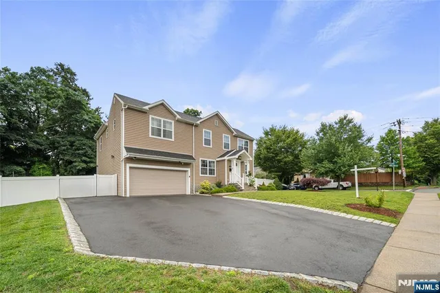 $1,299,000 | 322 East Midland Avenue, Paramus, NJ 07652