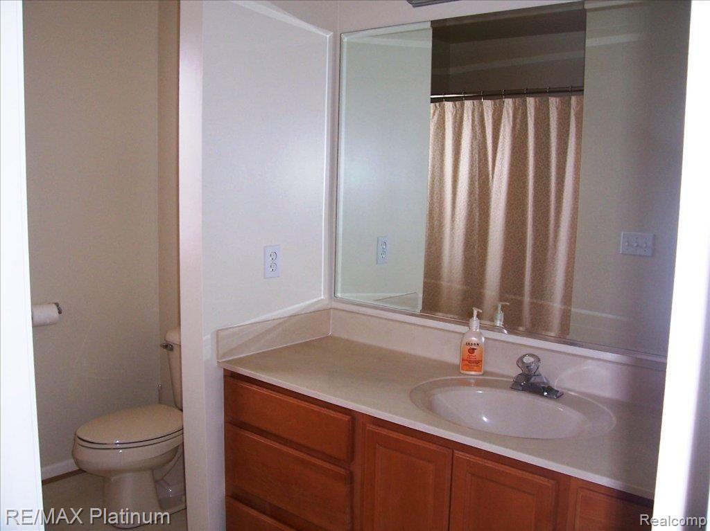 2779 Brewer Road Howell, MI 48855 - Photo 17 of 22 Master Bath