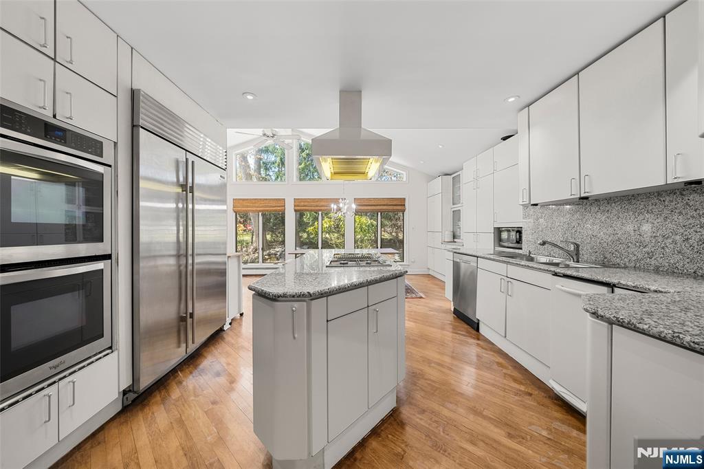 67 Stewart Street Demarest, NJ 07627 - Photo 15 of 38