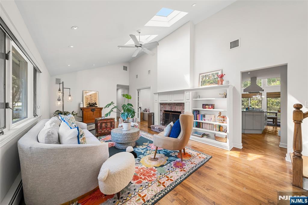 67 Stewart Street Demarest, NJ 07627 - Photo 4 of 38