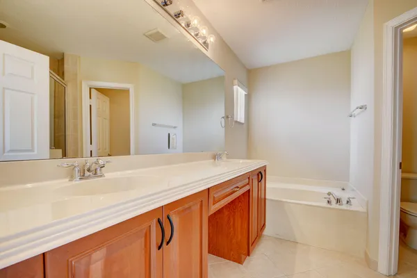 $3,000 | 7318 Briella Drive, Boynton Beach, FL 33437