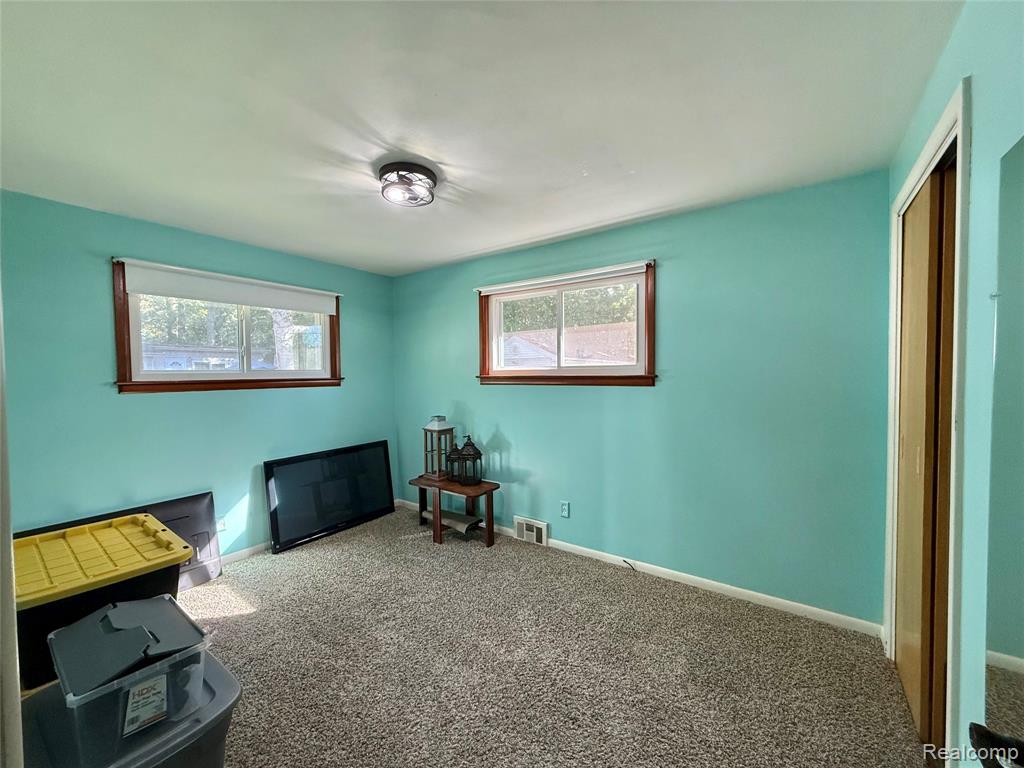 3610 State Road Fort Gratiot, MI 48059 - Photo 24 of 37